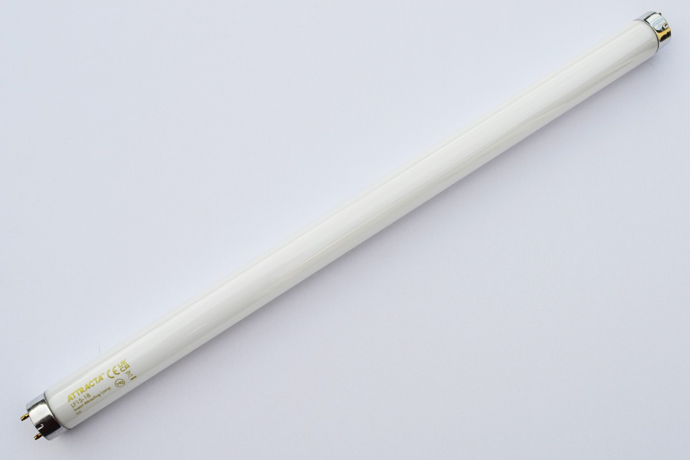 Attracta™ 36w 24"/600mm T8 UV-rør, splintfri Attracta™ 36w 24"/600mm T8 UV-rør, splintfri